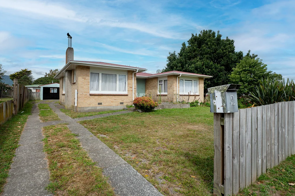 Murupara 3 Slaapkamer Under offer- Renovation project with potential
