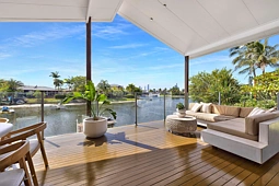 73 Hooker Boulevard, Broadbeach Waters