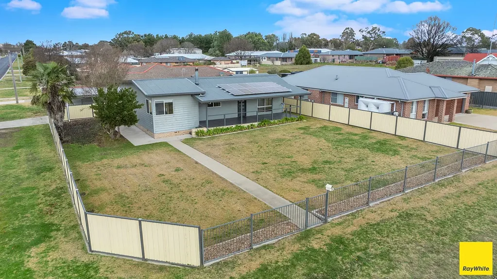 36 East Street, Uralla, NSW 2358