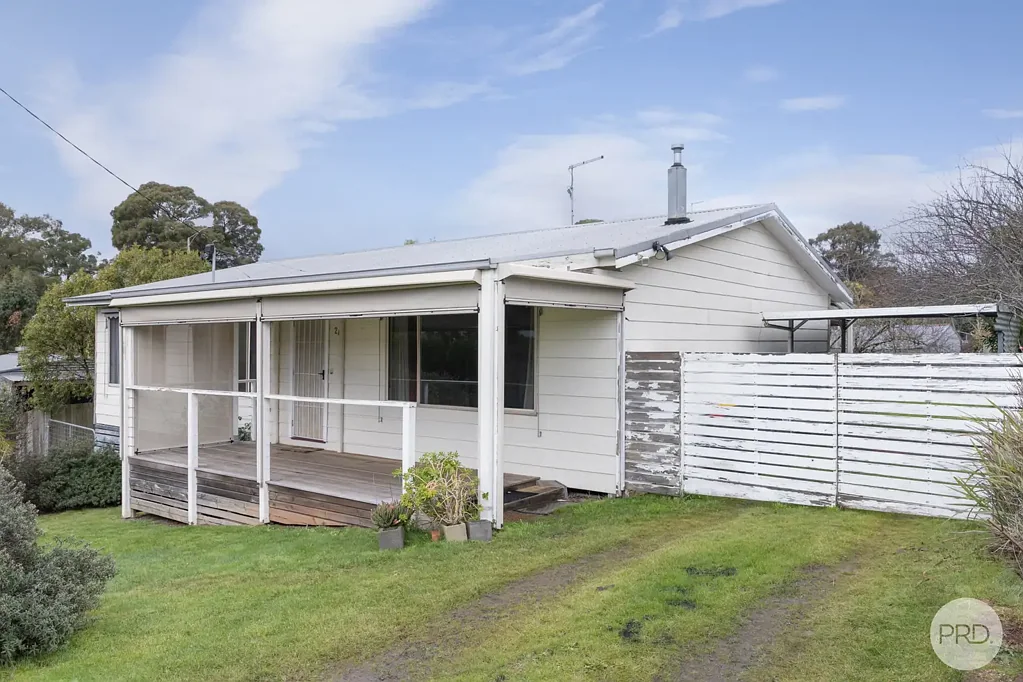 TIDY FAMILY HOME IN CRESWICK