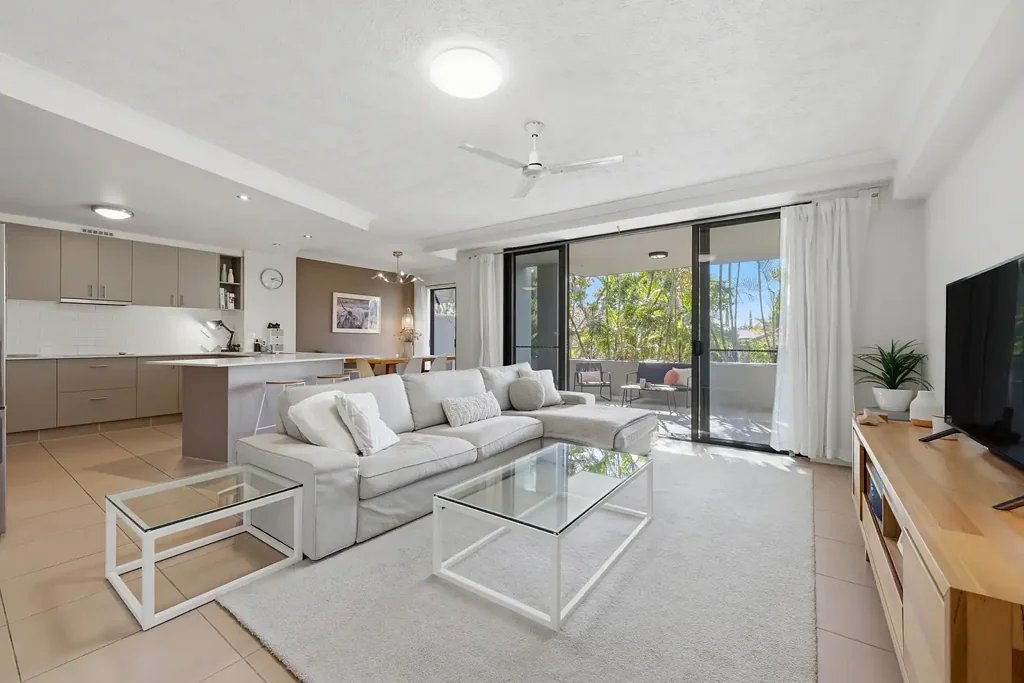 Robina 2房  Spacious Ground Floor Living with Room to Relax