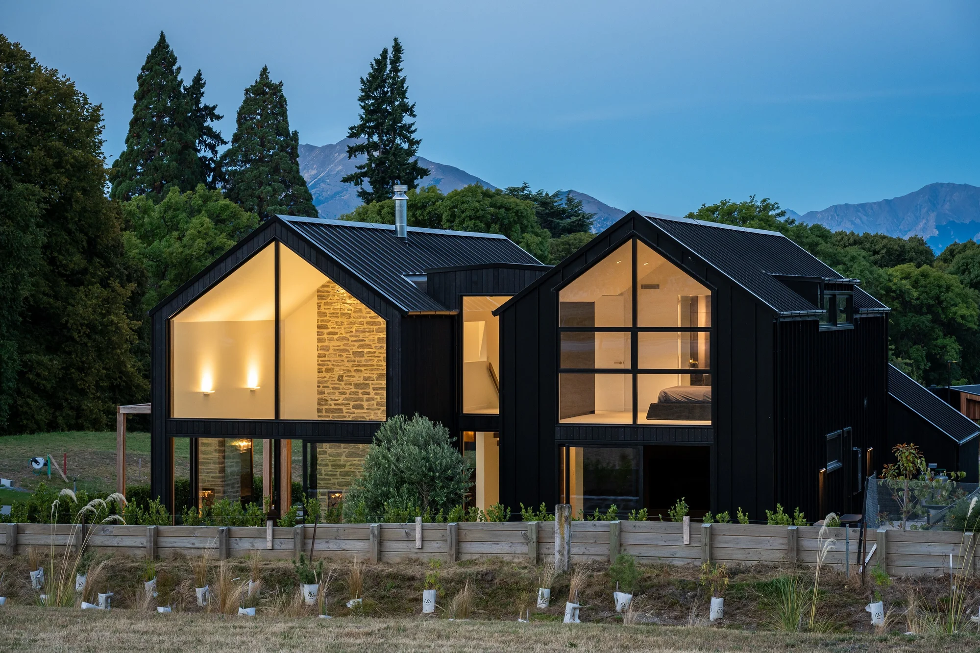 Wanaka 5બેડરૂમ Lake Proximity. Architectural Precision.