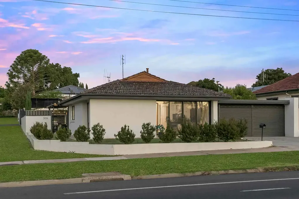 Beautiful Family home with convenient side access