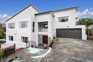 26A Kiteroa Terrace, Rothesay Bay, North Shore City