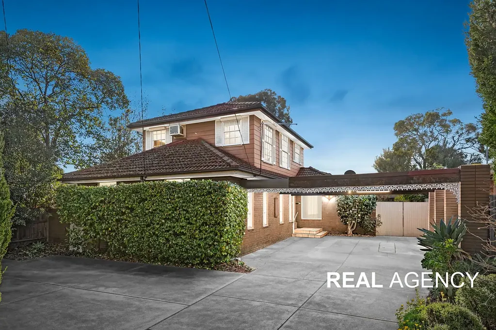Burwood East 4Moenga Appx.602m² GRZ1 Fully Freshly Painted Family Home Great Location