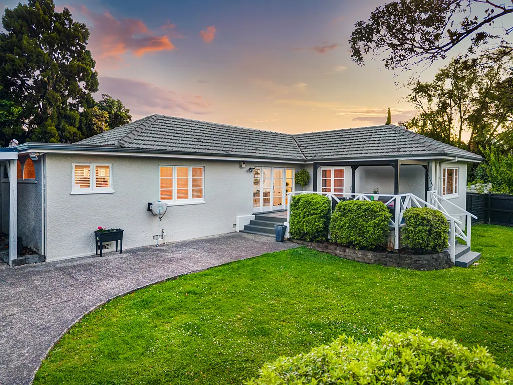 1/75 Atkinson Road, Titirangi, Waitakere City, Auckland