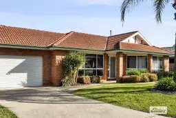 88 CRAWSHAW CRES, Glenroy