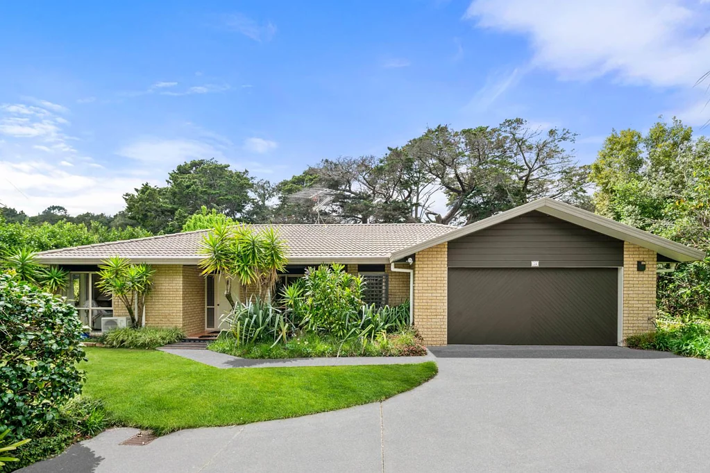 Albany 3ਬੈੱਡਰੂਮ Single-Level Perfection With Garden Oasis