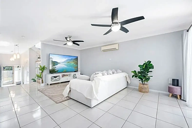 10 Dodonea Circuit, Mount Annan, NSW 2567, 5 slaapkamers, 2 badkamers, House