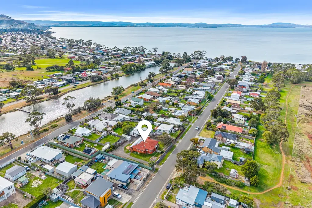 38-40 Bayview Road, Lauderdale, TAS 7021