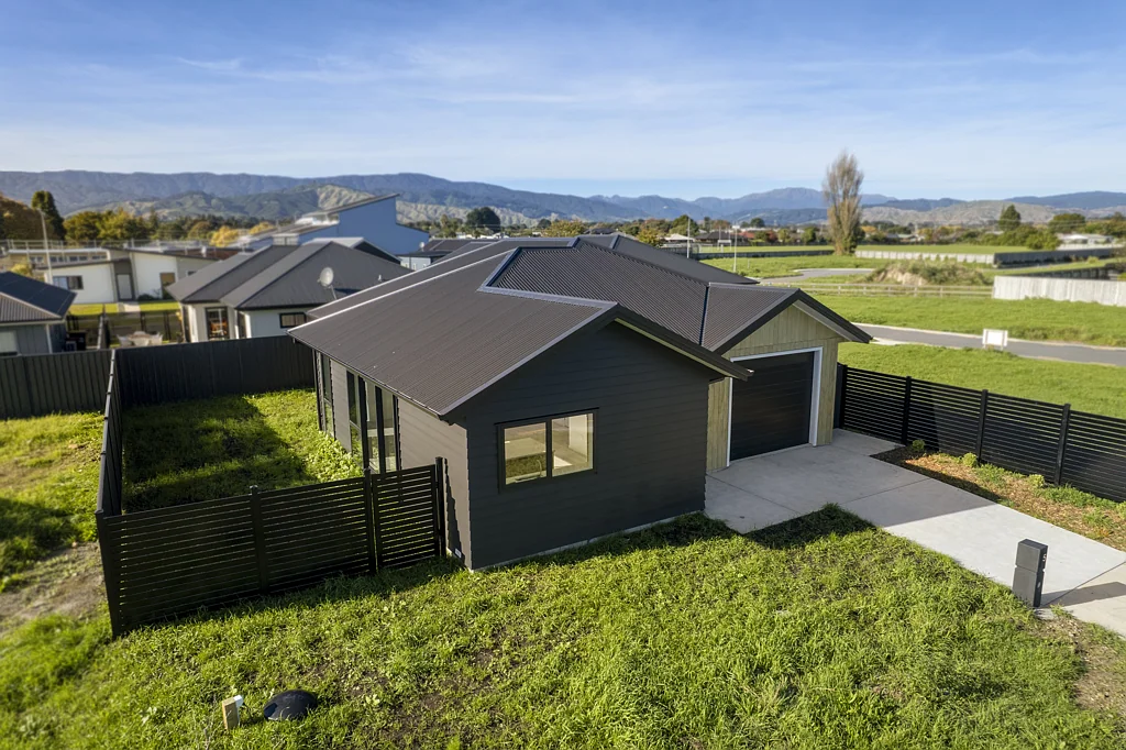 Otaki 2 Bedroom Price Refresh Sign Of Owners Intent: Sell