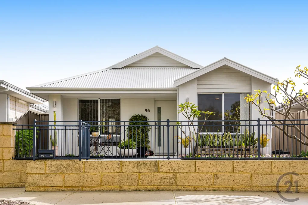 96 Murray River Drive, South Yunderup, WA 6208