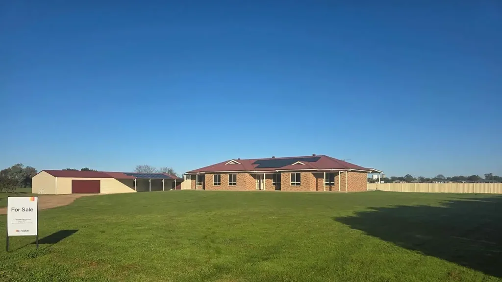 Narromine 5غرفة نوم Spacious Family Haven in Narromine - Your Dream Home Awaits!