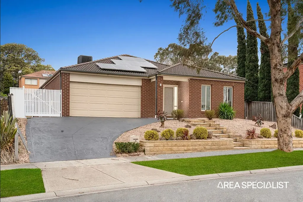 5 Yellowbox Crescent, Lyndhurst, VIC 3975