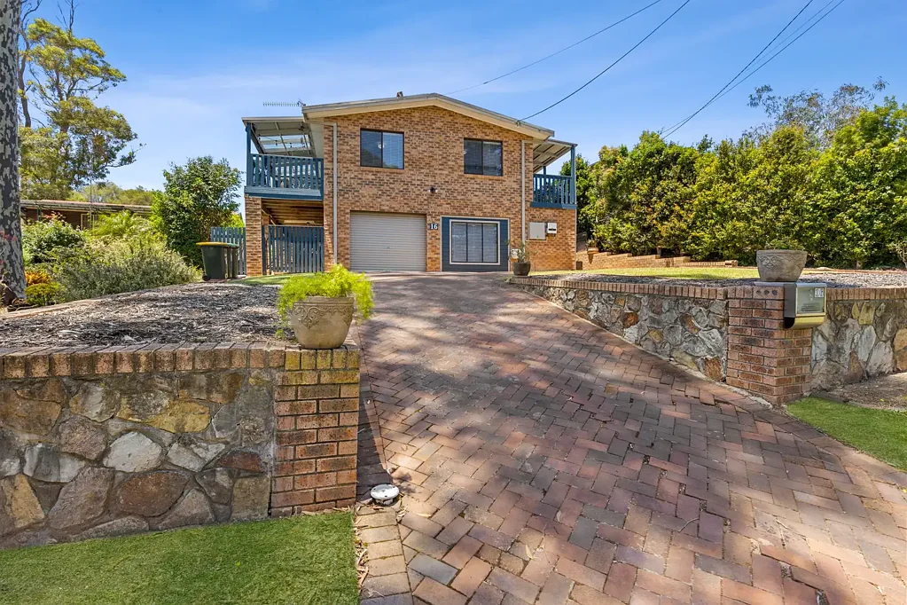16 Euroka Avenue, Malua Bay, NSW 2536