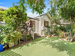 1/27 Waverley Street, Annerley