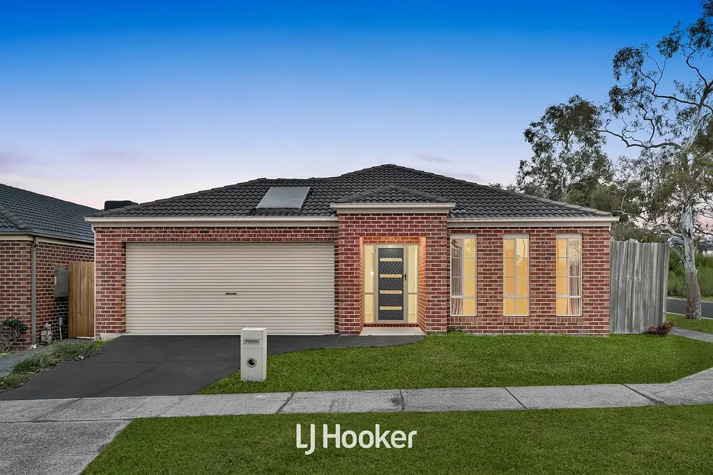 12 Domino Way, Hampton Park, VIC 3976