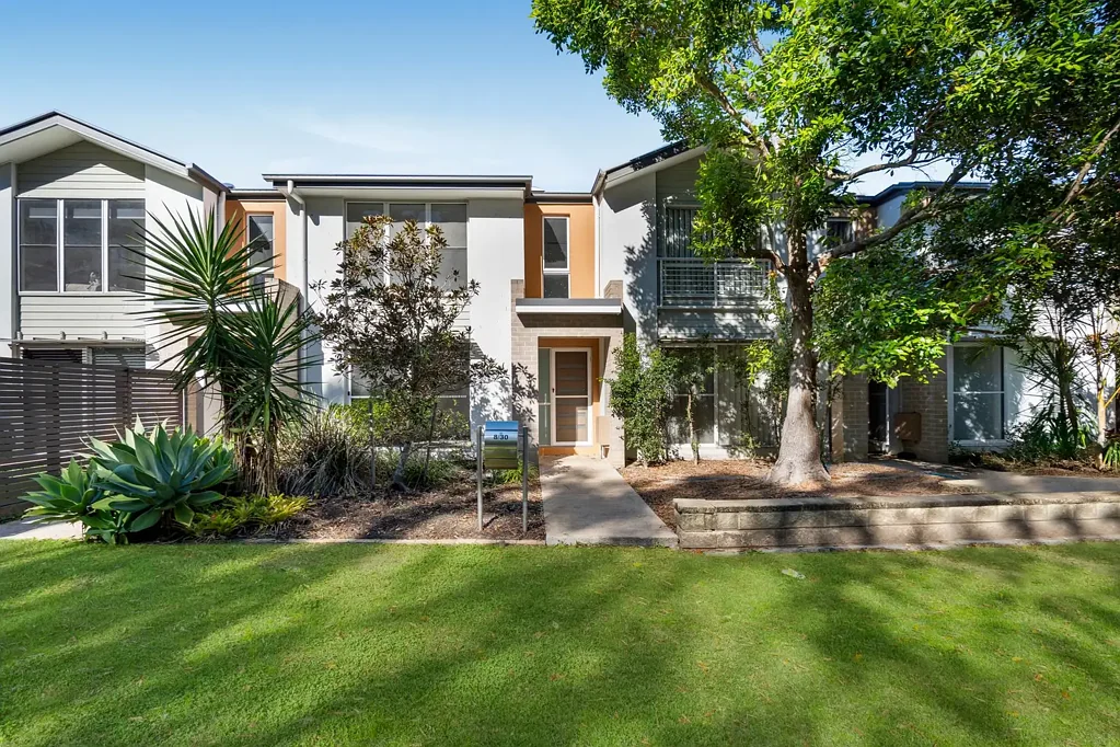 Coomera 3 Bedroom “Move in ready family home – Peaceful, Spacious & Ideally Located”