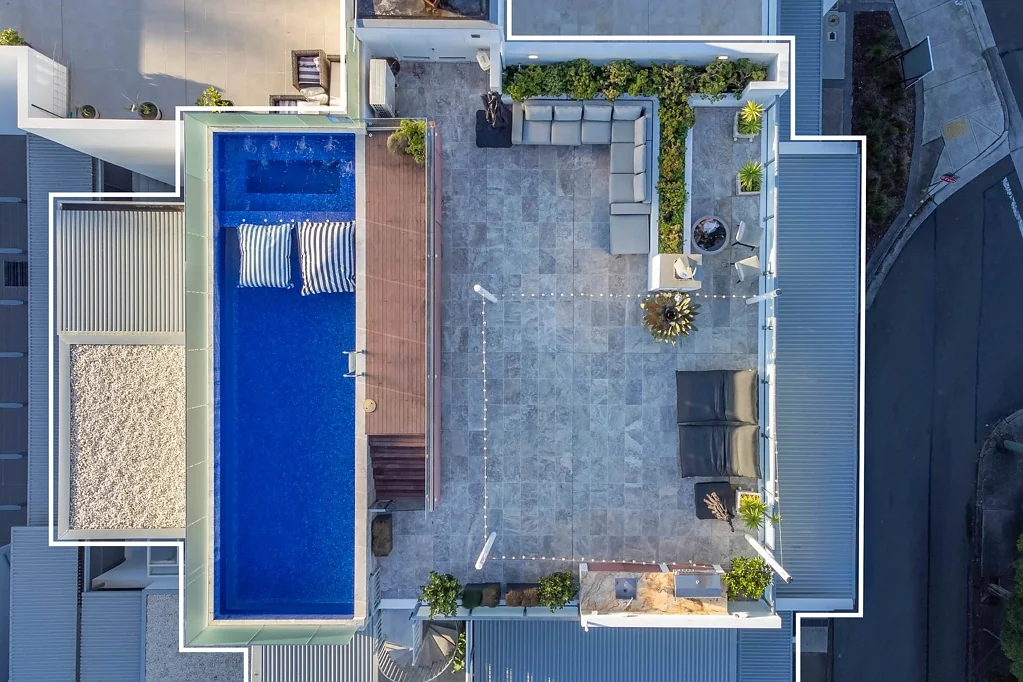 LUX PENTHOUSE WITH PRIVATE POOL