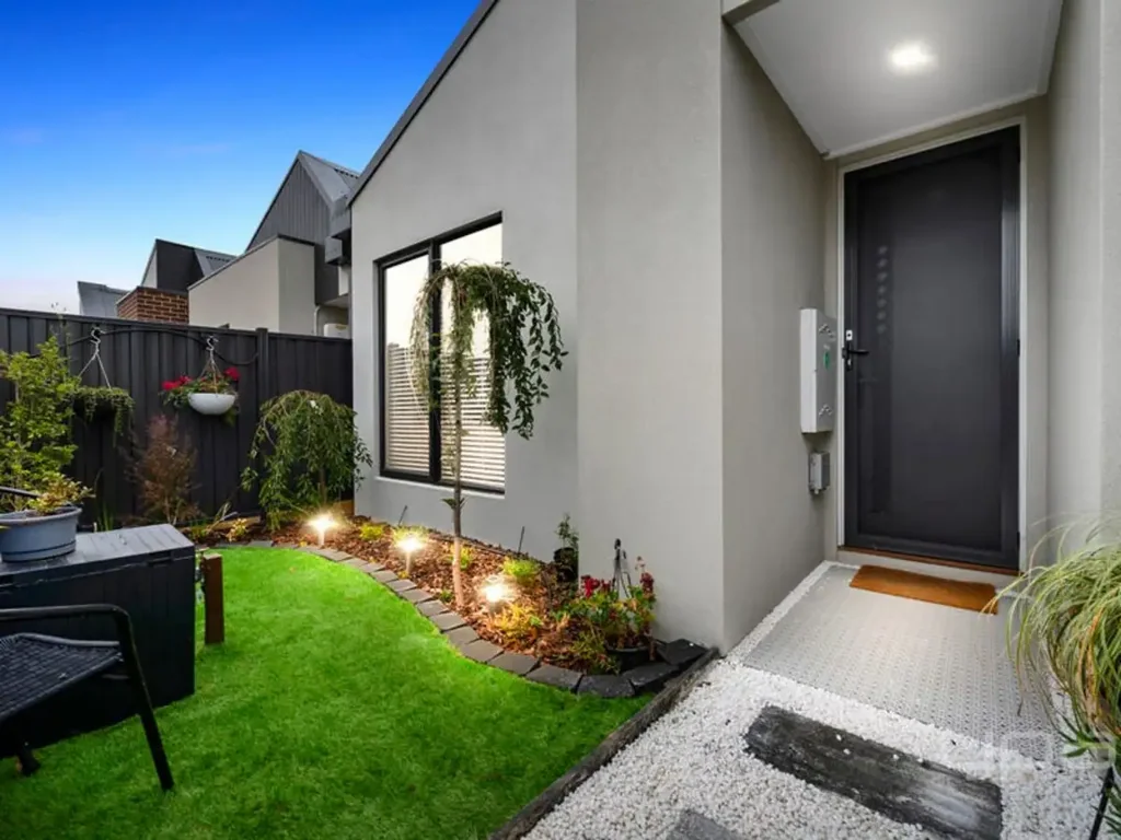 The Perfect Low-Maintenance Home!