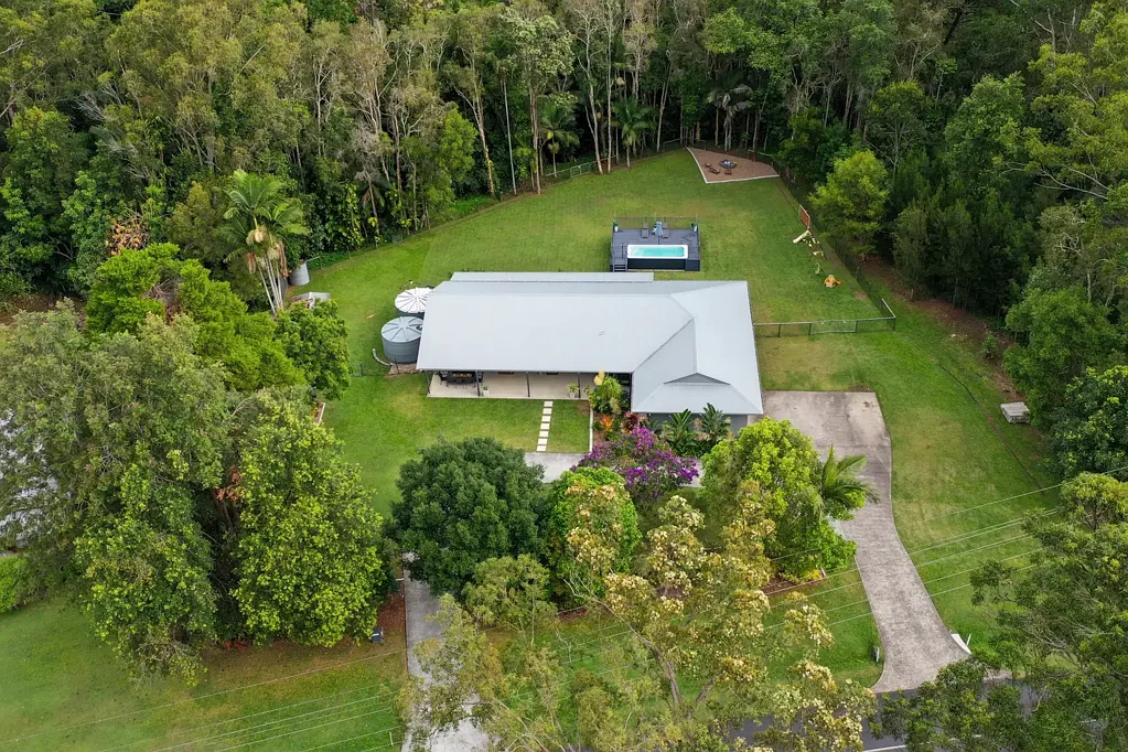 Beerwah 6房  Acreage Lifestyle Living with Space, Freedom & True Dual Living