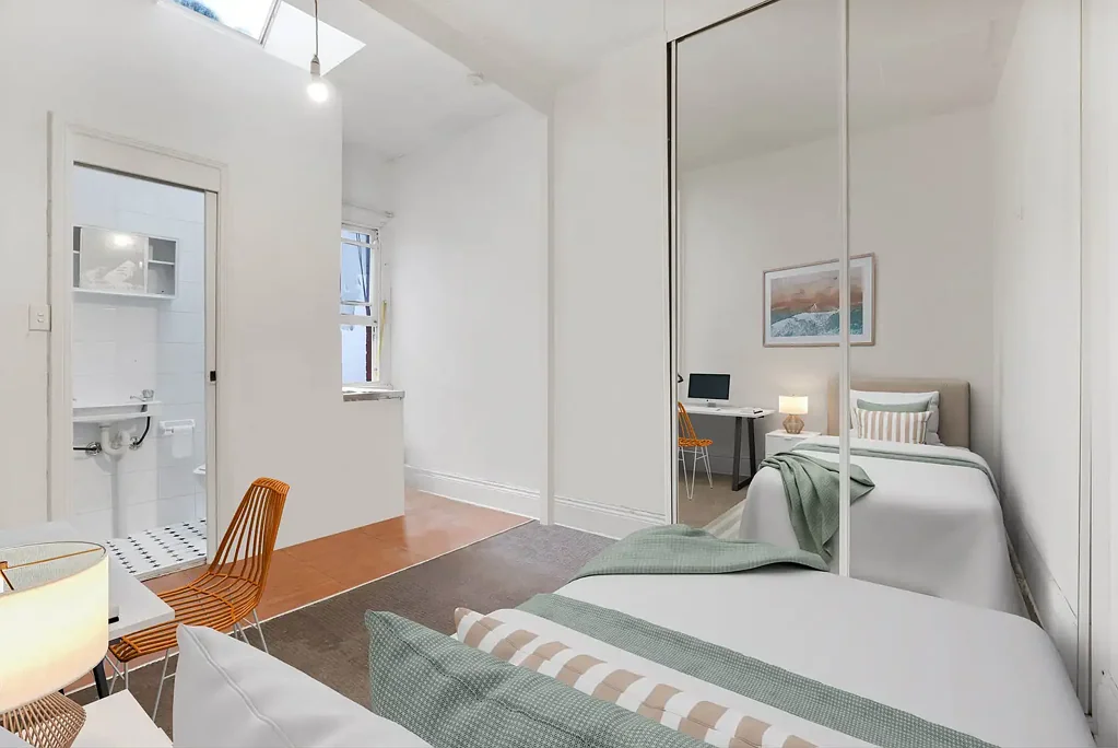 Sunny Studio Apartment in Rear Quiet Position, Includes Electricity