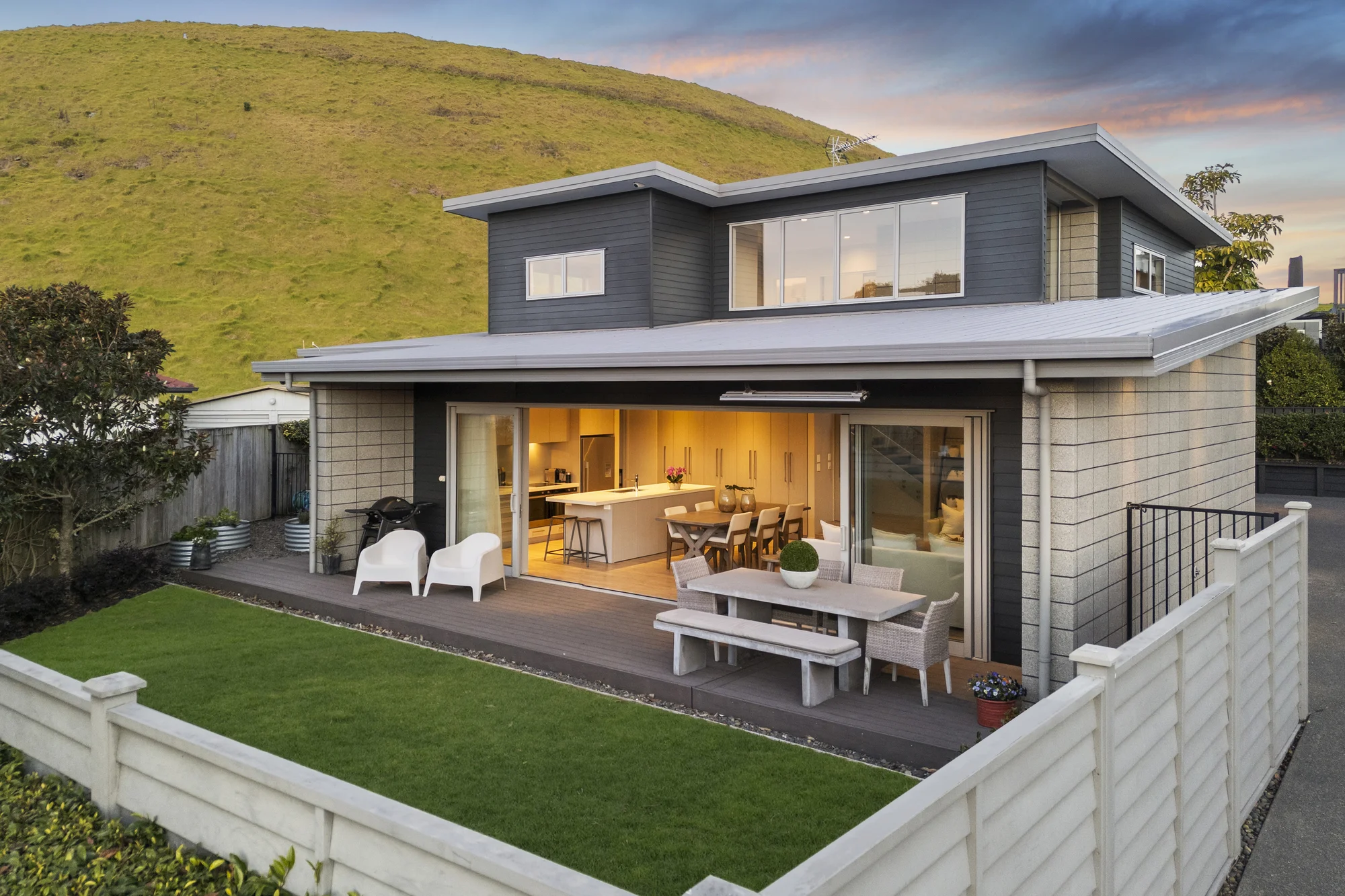 Mangere Bridge 5Moenga Rise Above The Rest
