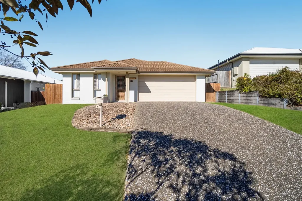 Spacious Family Home with Multiple Living Areas in Prime Raceview Location!