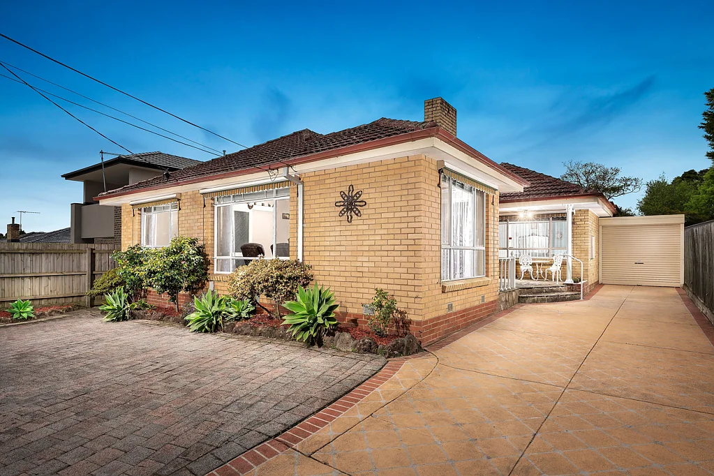 17 Longbrae Avenue, Forest Hill, VIC 3131