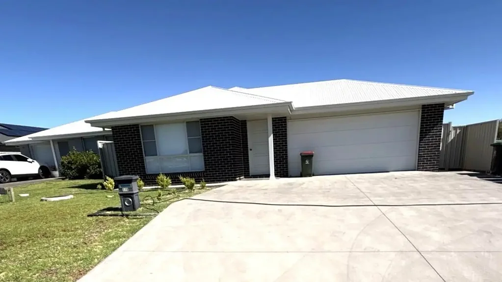 Modern Family Living in Sought After Outlook Estate