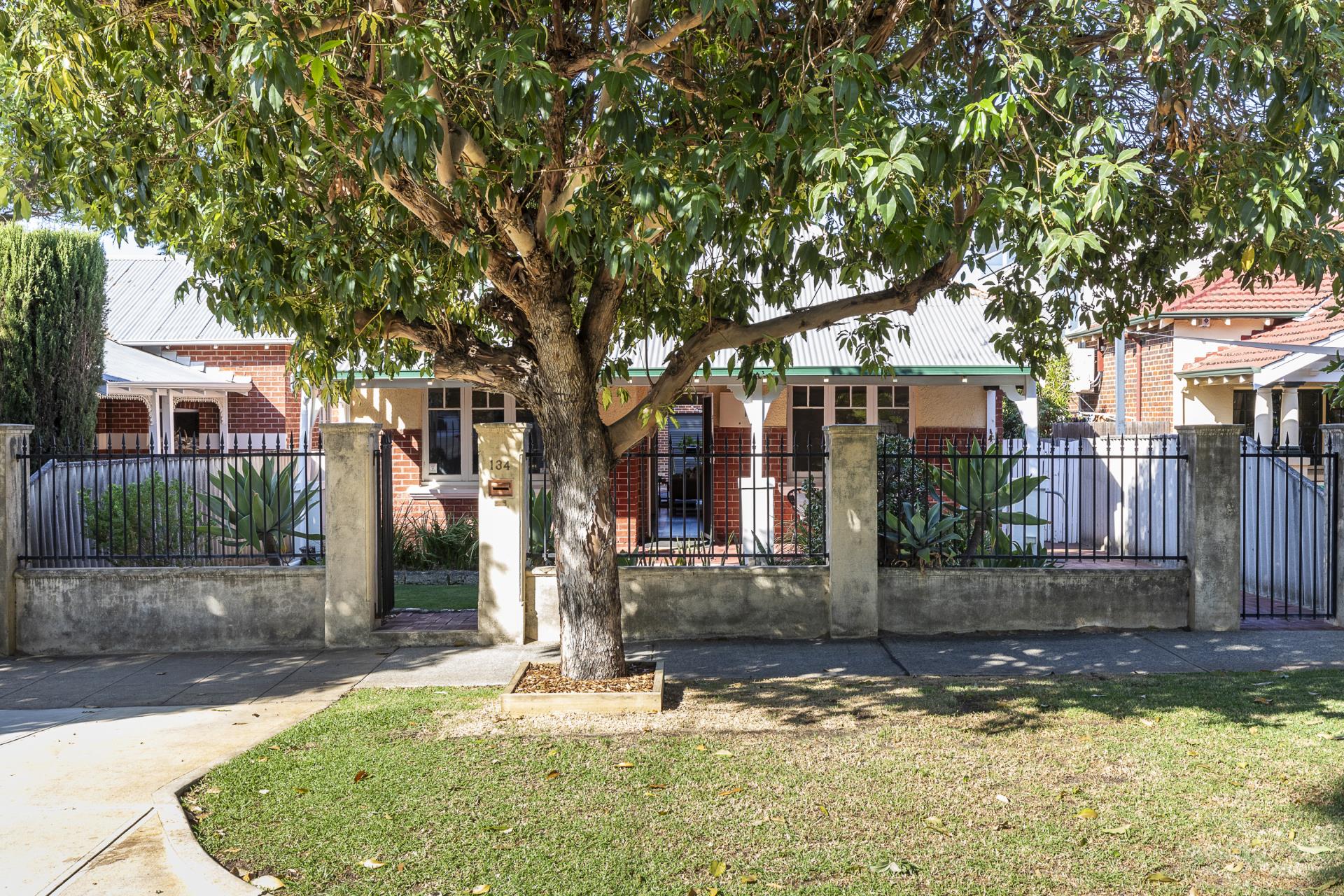 134 FLINDERS ST, MOUNT HAWTHORN WA 6016, 0 Bedrooms, 0 Bathrooms, House