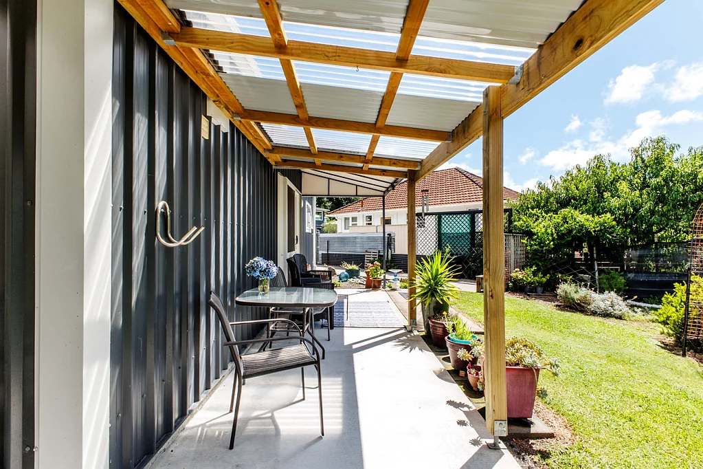 Kawerau 3 Bedroom High-Stud Garage, Prime Kawerau Position