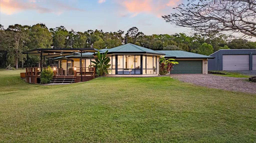 Cootharaba 4ਬੈੱਡਰੂਮ Acreage Lifestyle with a Noosa Twist