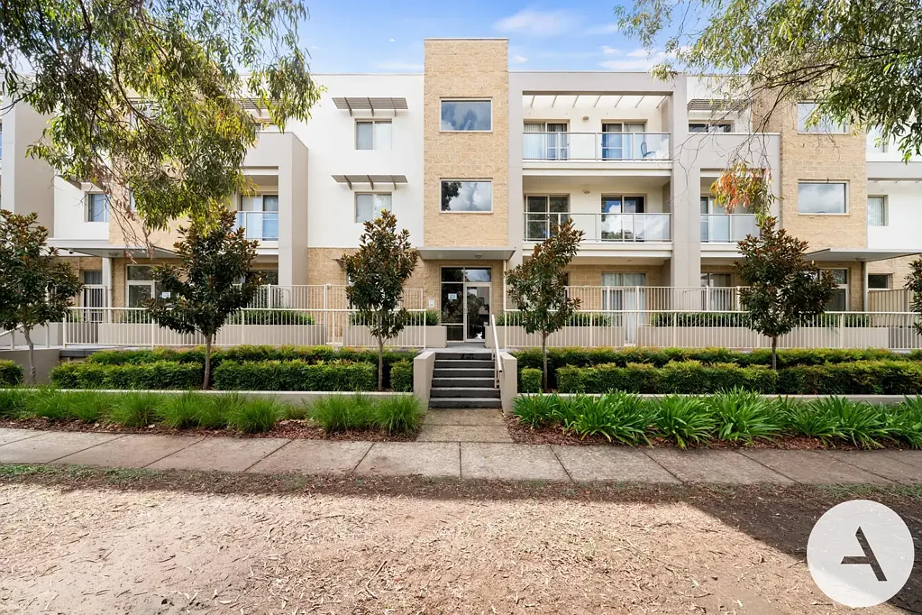 Bruce 3Zimmer Spacious Three-Bedroom Apartment with Dual Balcony - Move-In-Ready!
