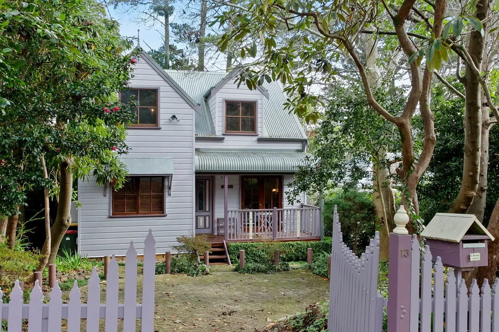 13 Albert Street, Leura, NSW 2780