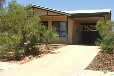 Roxby Downs 3房  NEW PRICE - Charming Family Home