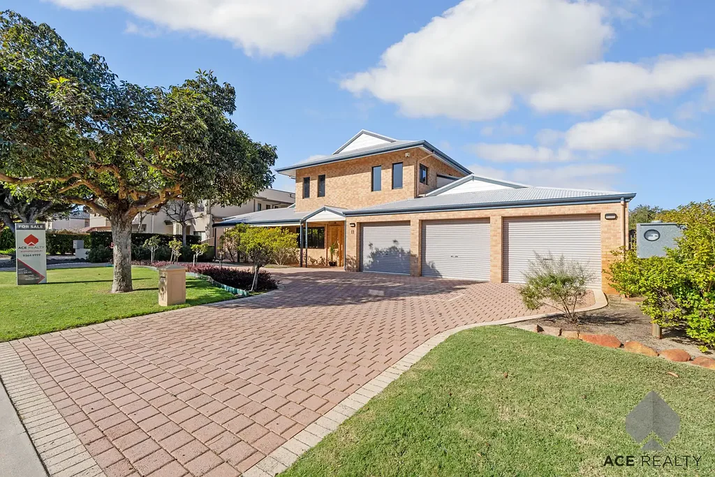 11 Henley Road, Mount Pleasant, WA 6153
