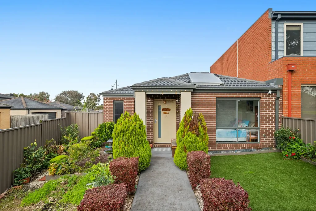 Modern Living with Low-Maintenance Appeal