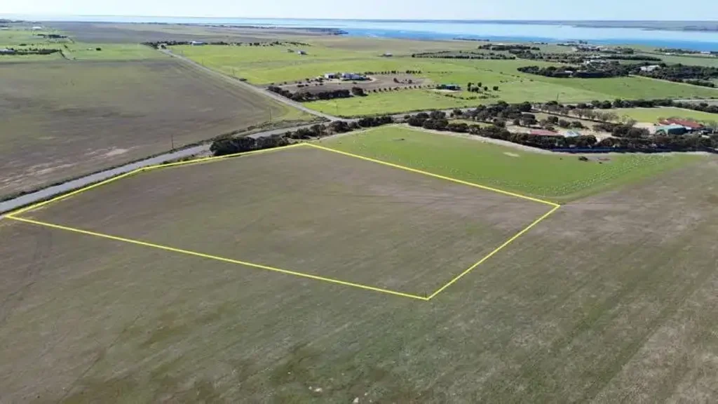 Streaky Bay 3 Hectare Allotment in Streaky Bay!