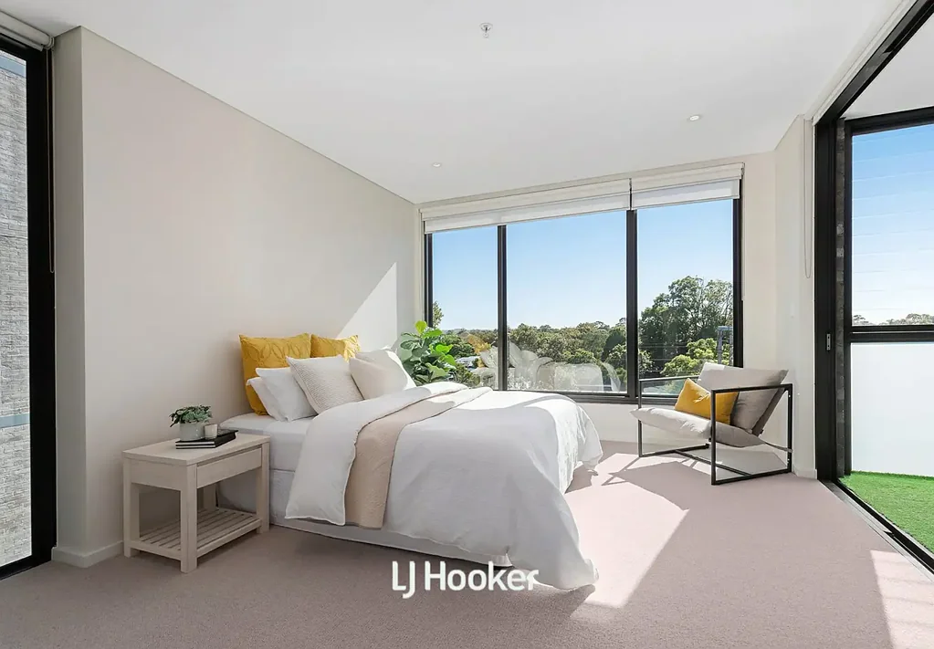 Roseville 4 Bedroom Deluxe new apartment commanding prime position
