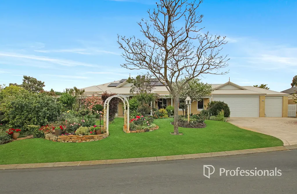 Australind 3कमरा Beautifully Designed Home with Exceptional Space & Lifestyle