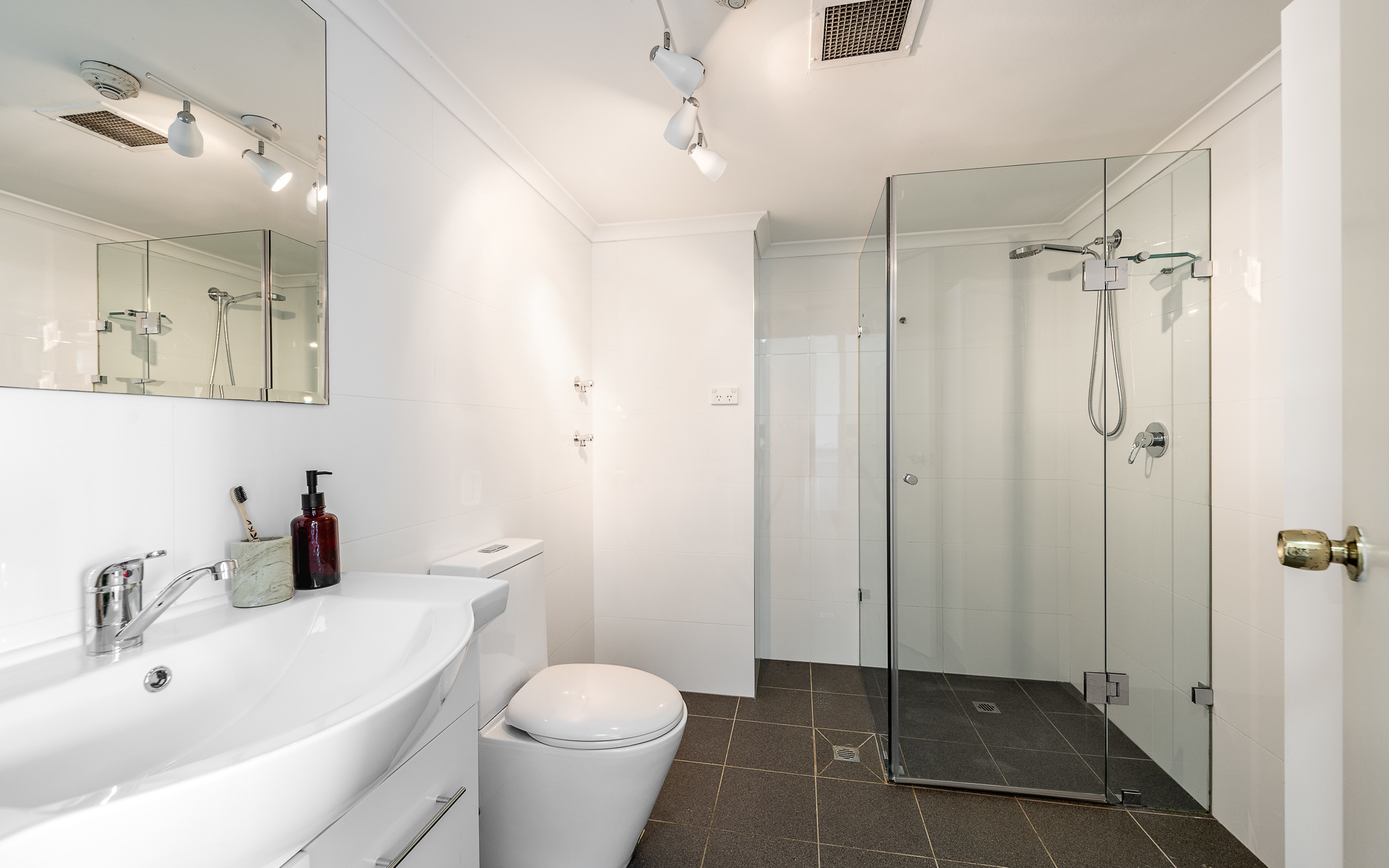 UNIT 156 220 GOULBURN ST, DARLINGHURST NSW 2010, 0 Bedrooms, 0 Bathrooms, Studio