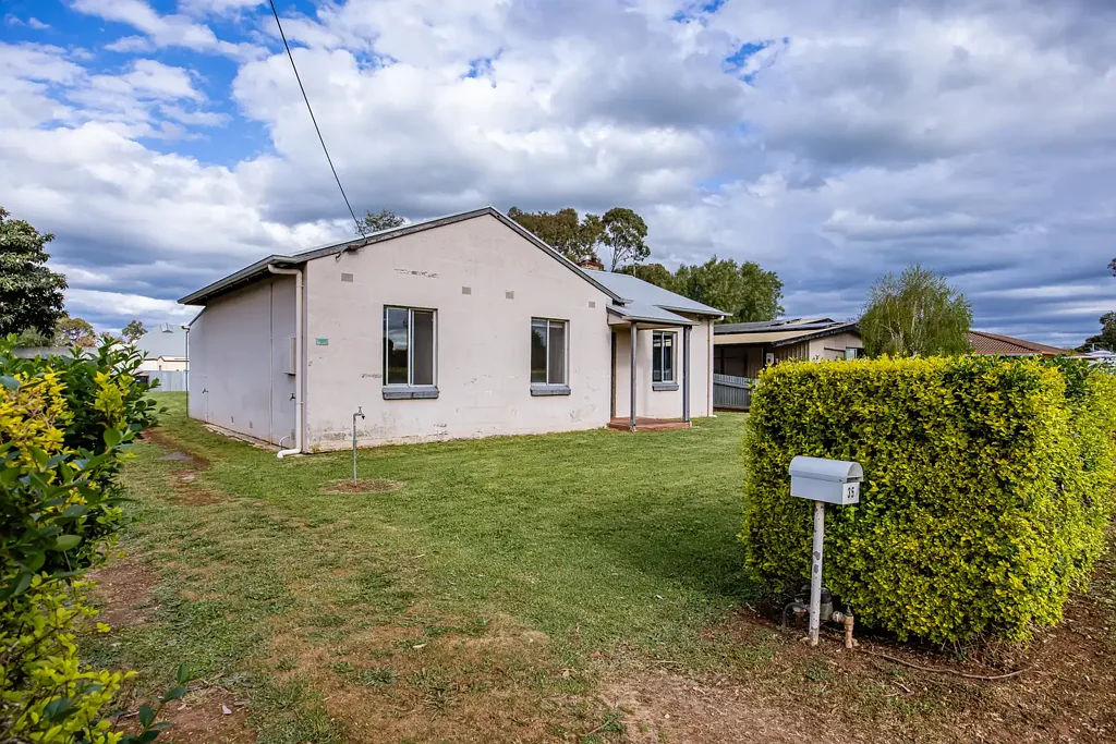 Penola 3Zimmer Affordable, Central & Full of Potential