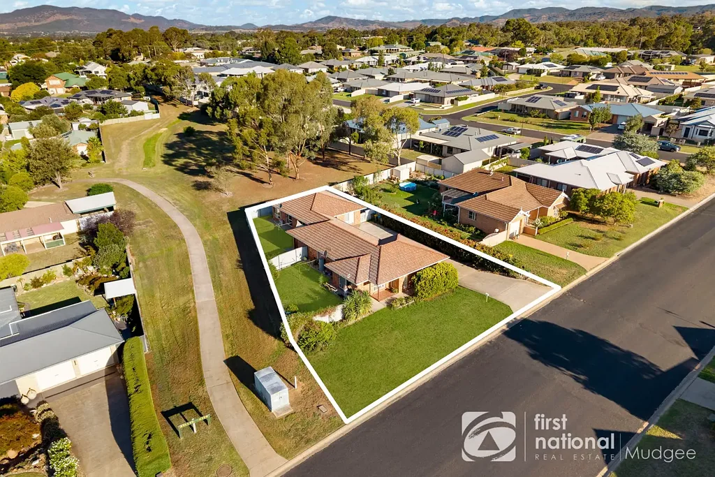 1 & 2/31 Oporto Road, Mudgee, NSW 2850