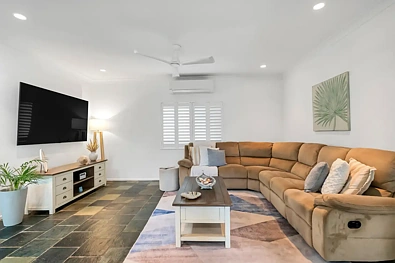 4 Chelsea Close, Kewarra Beach, QLD 4879, 4房, 3浴, House