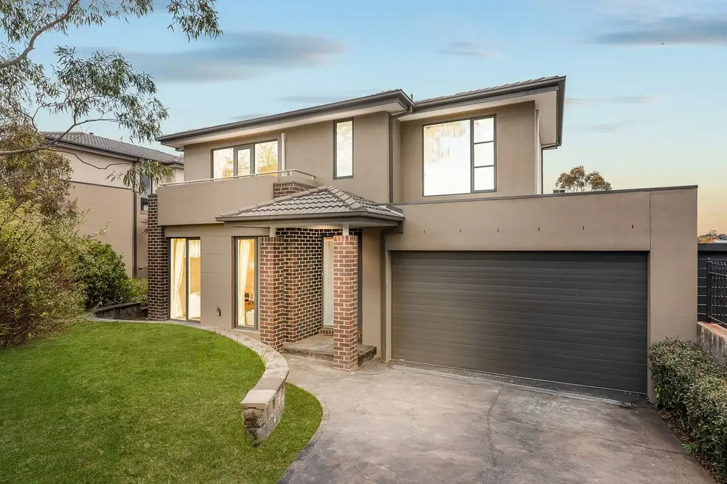 Doncaster 3部屋 Refined Family Living in a Peaceful Doncaster Pocket (Land: 297sqm)