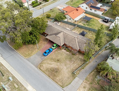 30 Trink Street, Cloverdale, WA 6105, 6房, 2浴, 独立屋