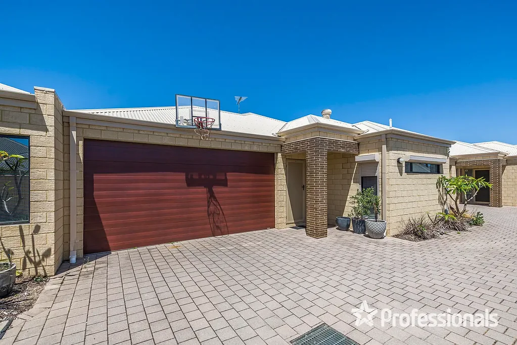Stunning 3-Bedroom Home in Balcatta