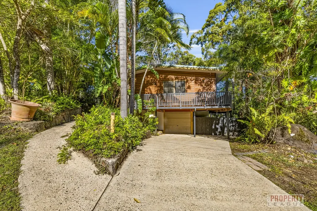 Buderim 4部屋 CONTRACT JUST CRASHED --- This diamond in the rough has the potential to be cut and polished to really shine - corner block amongst the gumtrees