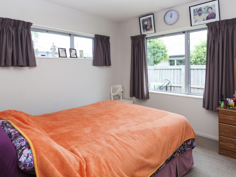 4 Saint Peters Close, Woolston, Christchurch, 2 habitaciones, 1 baños